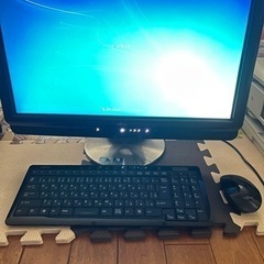 富士通　パソコン　FMVFG70TB