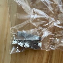 【交渉中】無印良品　壁に取り付ける収納　長押88cm　ウォールナットの画像