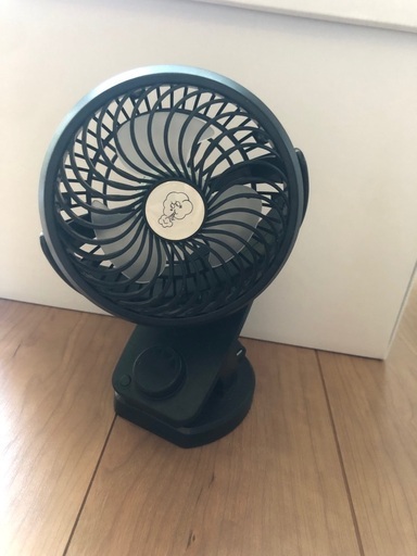 小型扇風機　首振り機能　充電タイプ