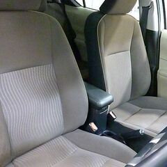 【外装や内装が人気で燃費の良い車！！】　安全機能も多いので初めて...