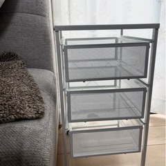 IKEA 収納ラック　引き出しキャスター付き