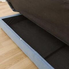 ニトリソファベットグレー　下収納できます。の画像