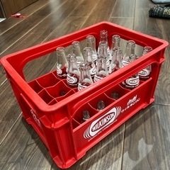 ウィルキンソン　炭酸水　空き瓶　ケース