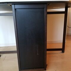 9月末まで　バタフライテーブルの画像