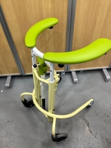 ＊【未使用・保管品】トレウォーク スリム 日進医療器 歩行器 室内用歩行器 リハビリ 歩行補助 介護 医療