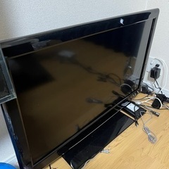 テレビ37インチ