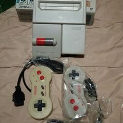 ニューファミコン(箱､説明書有り)､ACアダプター(箱有り)､AVケーブルの画像