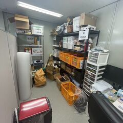 時給1200円〜週1、3時間〜可能！中古品のフリマアプリ出品業務！冷暖房完備のオフィス内作業の画像