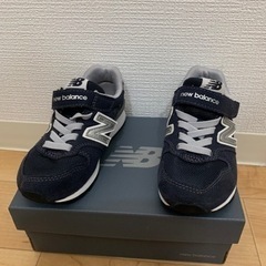ニューバランス　キッズ　スニーカーの画像