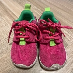 NIKE ベビー　スニーカー　シューズ　女の子の画像