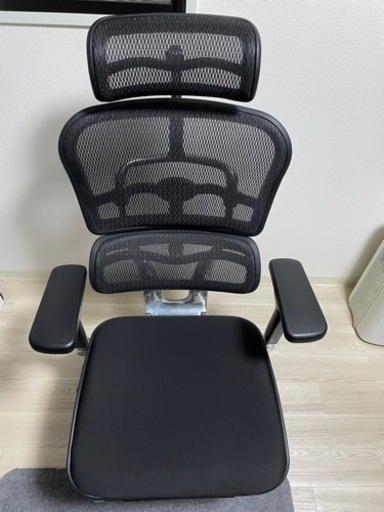 【値下げ】【美品＋一部キズあり】エルゴヒューマンプロ オットマン付き