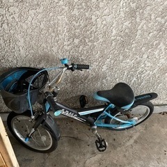 子供自転車。24日まで。