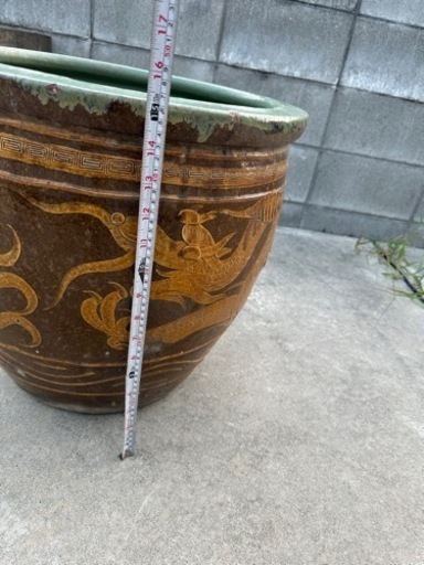 金魚鉢 メダカ鉢 龍四石　骨董品　100年前の壺　詳細不明