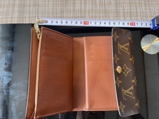 ルイビトン三つ折り財布　