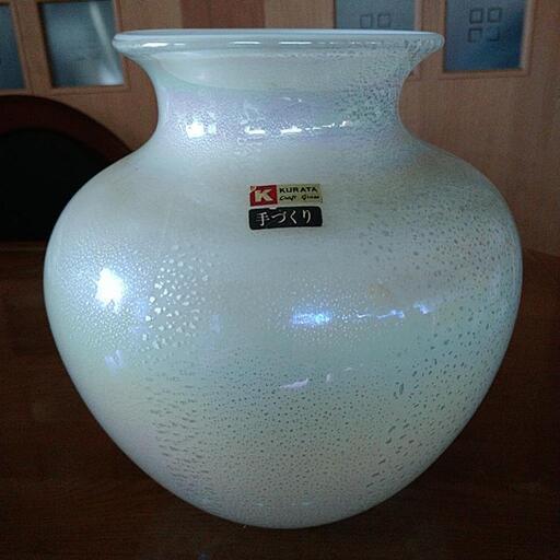 高級陶器 KURATA craft glass 乳白色でオーロラ加工の手作り１点物の花瓶《取りに来てくださる方》