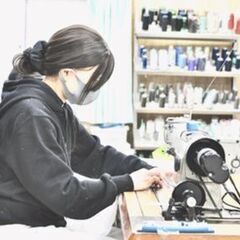 【縫製】一緒にお仕事しませんかミシンが好きで経験者・やる気のある方器用な方大歓迎 駐車スペースありの画像