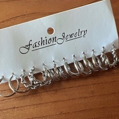 シルバーピアス4種類 値下げ中の画像