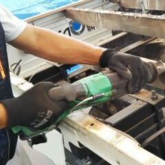 年間休日120日以上/残業なし/未経験可/車好きな方大歓迎！（トラック荷台補修スタッフ）の画像