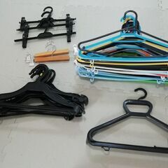 プラスチックハンガー