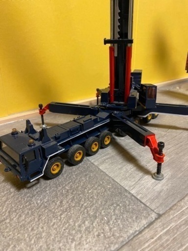 重機　クレーン車　1/32模型