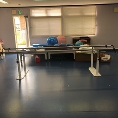 リハビリ機器　平行棒の画像