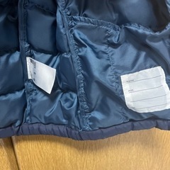 ユニクロキッズベスト美品✨120の画像