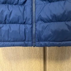 ユニクロキッズベスト美品✨120の画像