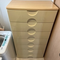収納棚