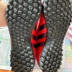 24.5 adidas サッカー用 2足の画像