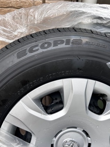 ハイエース　タイヤ　新車外し