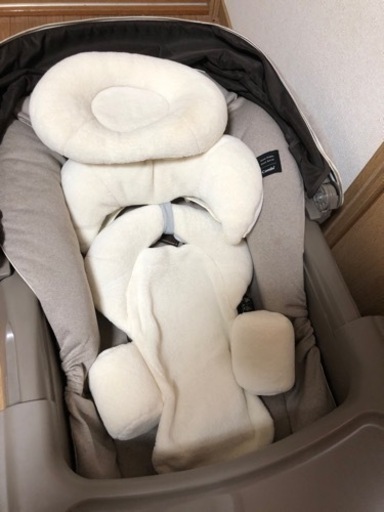 美品 コンビ ハイローチェア ネムリラ オートスウィング / 新しい型