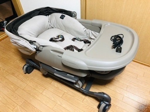 美品 コンビ ハイローチェア ネムリラ オートスウィング / 新しい型