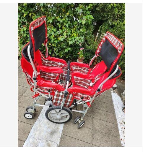 4人乗りベビーカーお散歩カート (たぴおか) 滑川のベビー用品