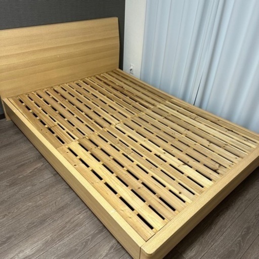 ダブルベッドフレーム