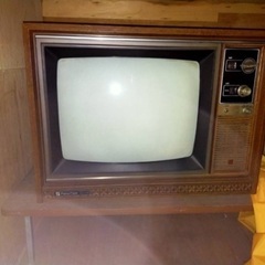昭和レトロ　ブラウン管テレビ