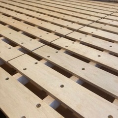 無印良品クイーンサイズベッドフレーム（タモ材）の画像