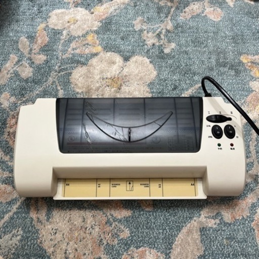 ラミネーター