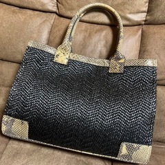 Tory Burch トリーバーチ ハンドバッグ トートバッグ パイソン柄の画像