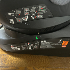 エールベベ クルット4i プレミアム チャイルドシートの画像