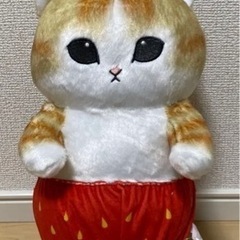 モフサンド　フルーツにゃん　BIG ぬいぐるみ〜上手に立てるよ〜　苺