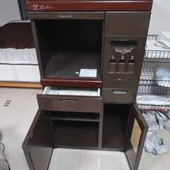 米びつ(ライスストッカー)付き収納棚の画像