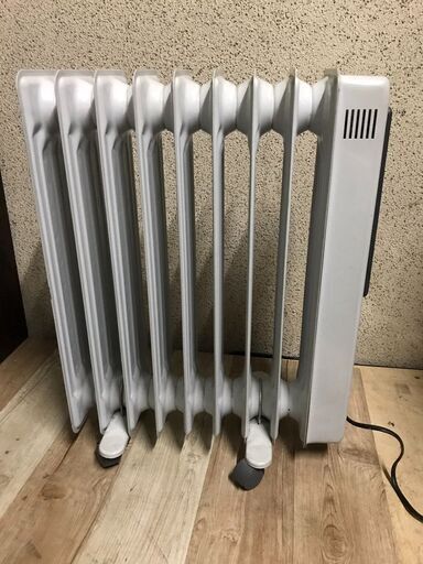 PHILIPS フィリップス オイルヒーター HD3469 8枚フィン キャスター付 暖房器具