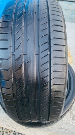 タイヤ　溝あり　265/35 R21  1017 コンチネンタル　タイヤ　2本のみ