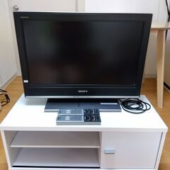 9月末に引っ越しの為：SONY 26型　液晶テレビと2個のリモコ...