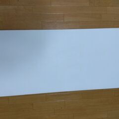 9月末に引っ越しの為：SONY 26型　液晶テレビと2個のリモコン、テレビ台付。の画像