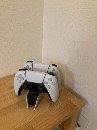 Playstation 5 + DualSense(2つ) + 正品充電器