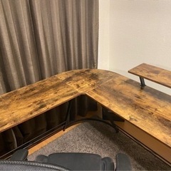 L字　ゲーミングテーブル　ゲーミングチェアの画像