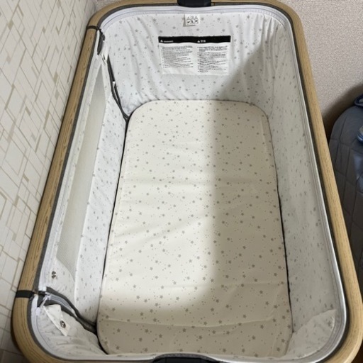 ベビーベッド