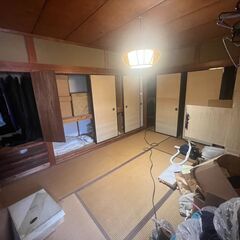 みさき公園駅徒歩４分！！広々５LDK２階戸建て！車庫付き・池のある日本庭園付き・屋上付き！！トイレ２か所！家賃７万円！ − 大阪府