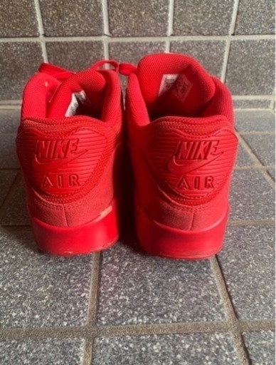 NIKE スニーカー　蛍光オレンジ